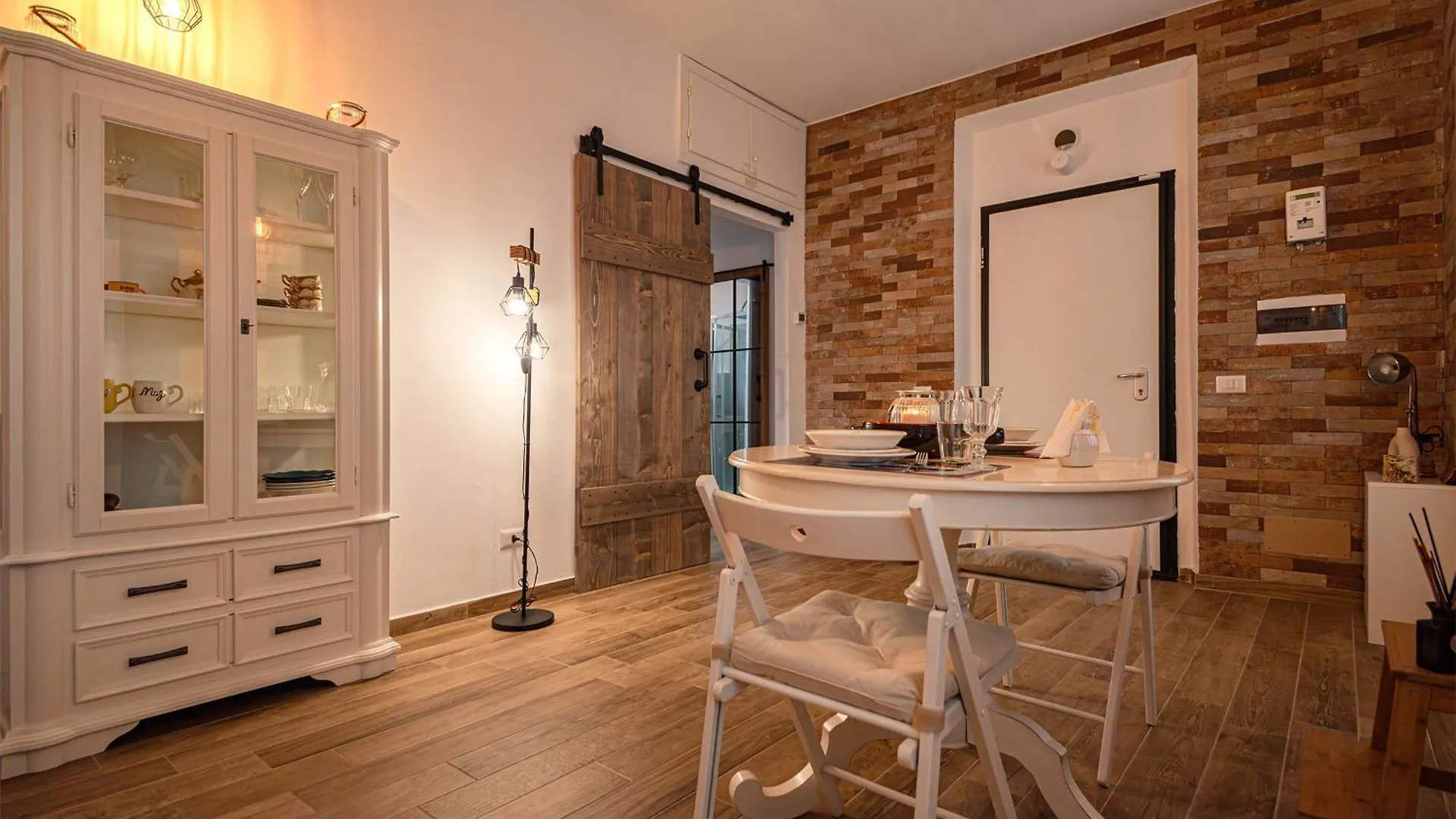 Ideal Rent - Catullo 9 Milan 0*,